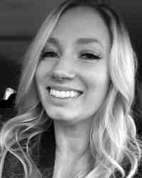 Kelowna Physiotherapist in the Lower Mission: Lindsay Wourms PT, MScPT MPT